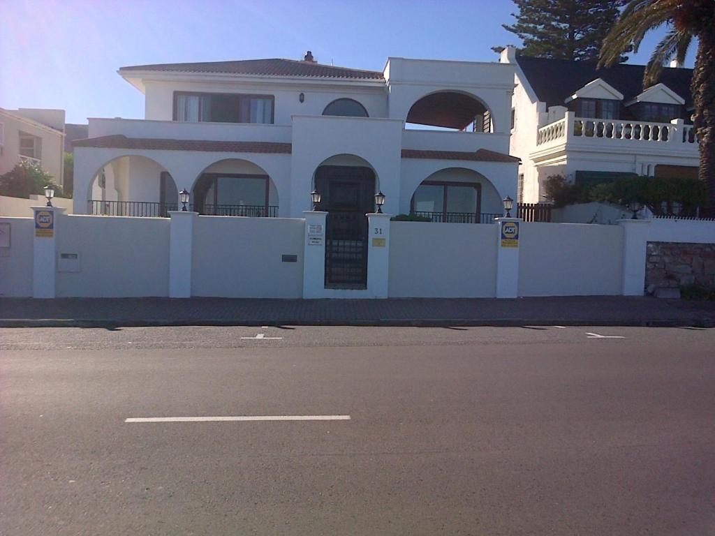 Nautilus Guest House Hermanus Exterior foto